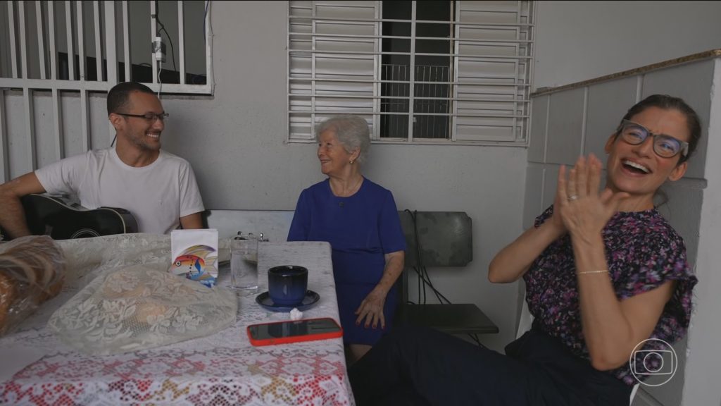 globo-60-anos:-renata-vasconcellos-vai-a-casa-de-uma-familia-em-goiania,-em-goias