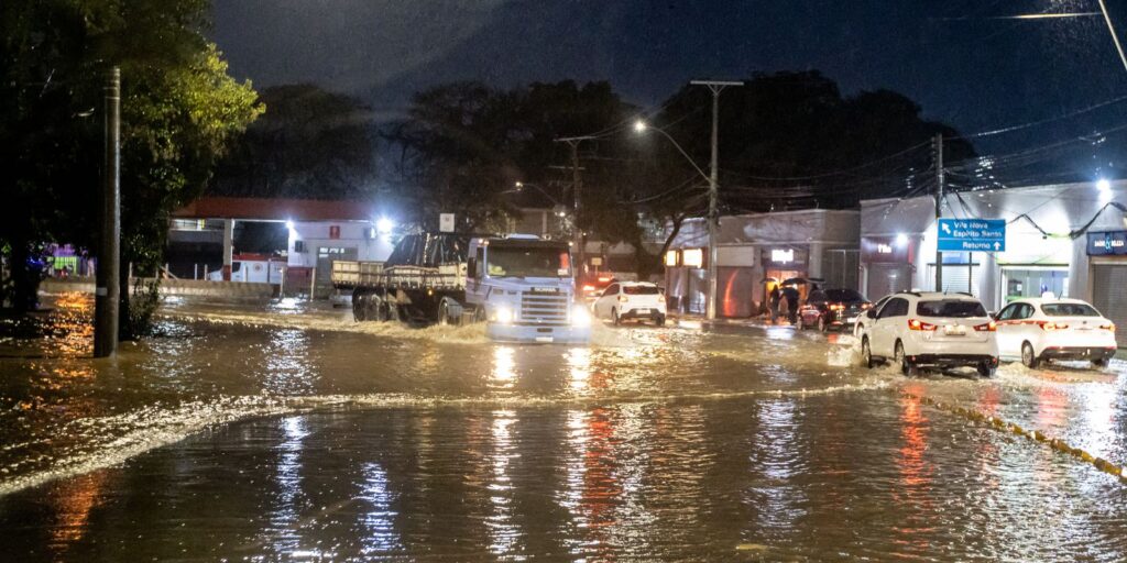fortes chuvas e-rajadas-de-vento-atingem-o-rio-grande-do-sul